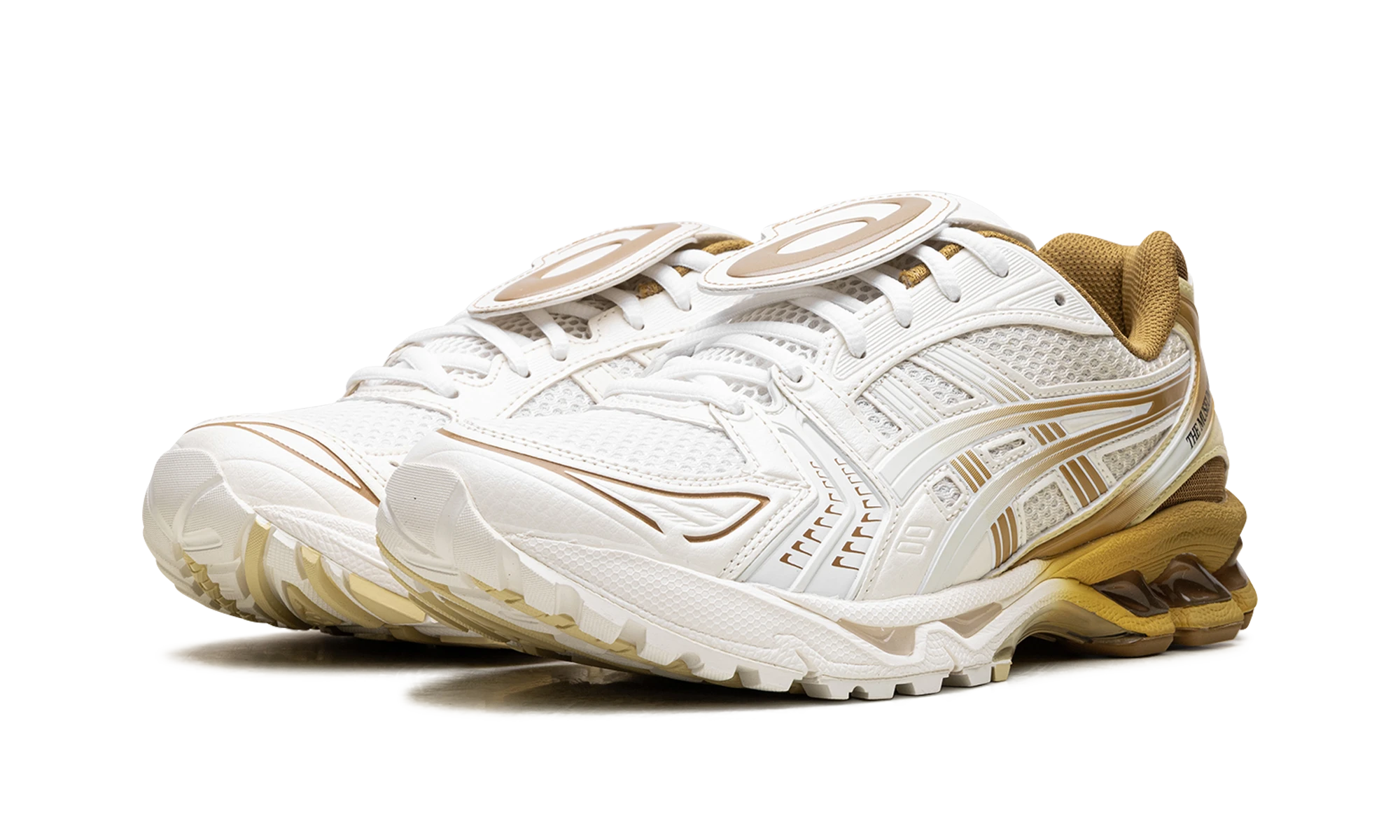 Detail of the inner side of the sneaker ASICS Gel-Kayano 14 The Museum Visitor Cream Gold (1203A528-100) beige et or.