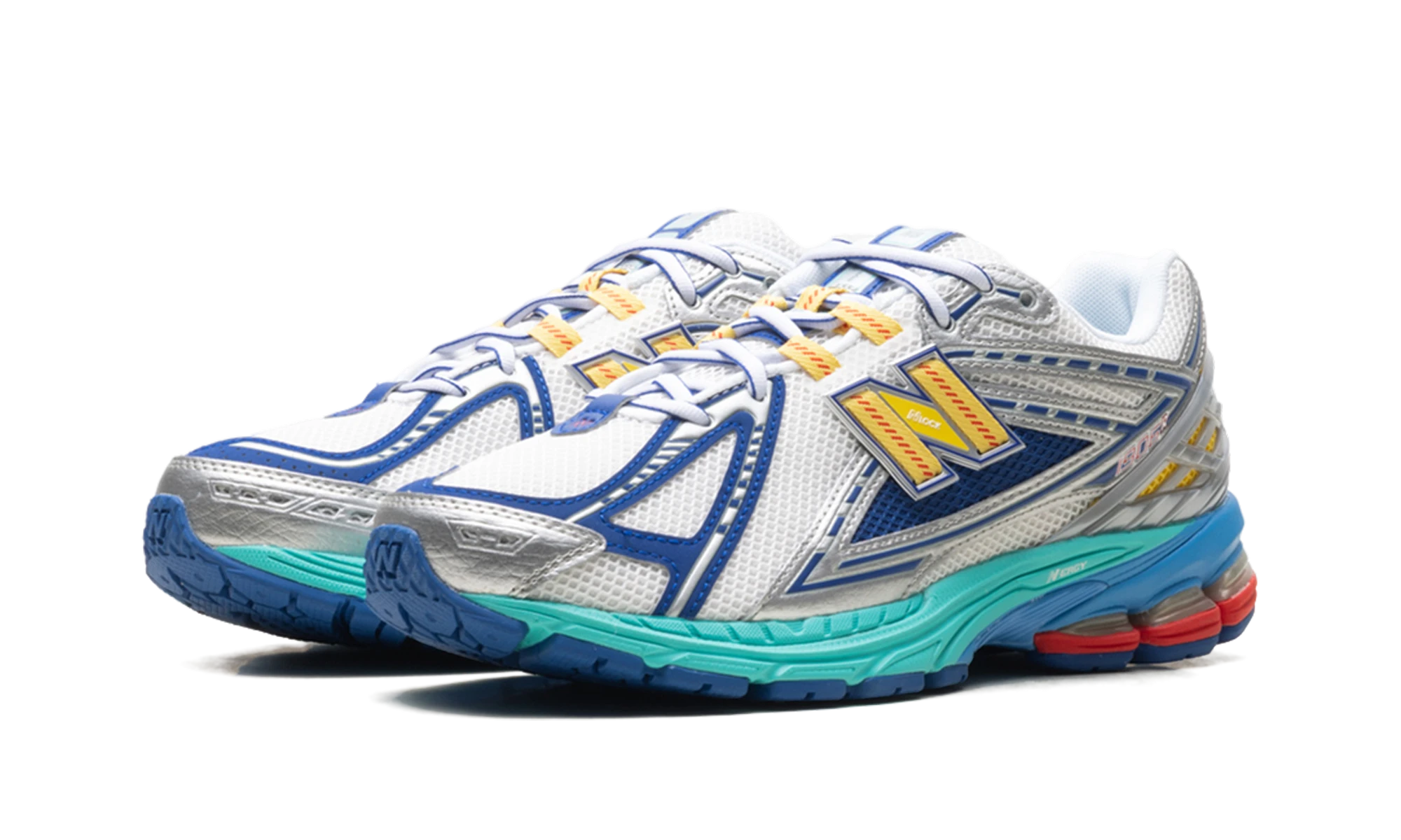 Detail vnútornej strany teniska New Balance 1906R DTLR Moon Sign (U1906RMS) blanc et bleu.