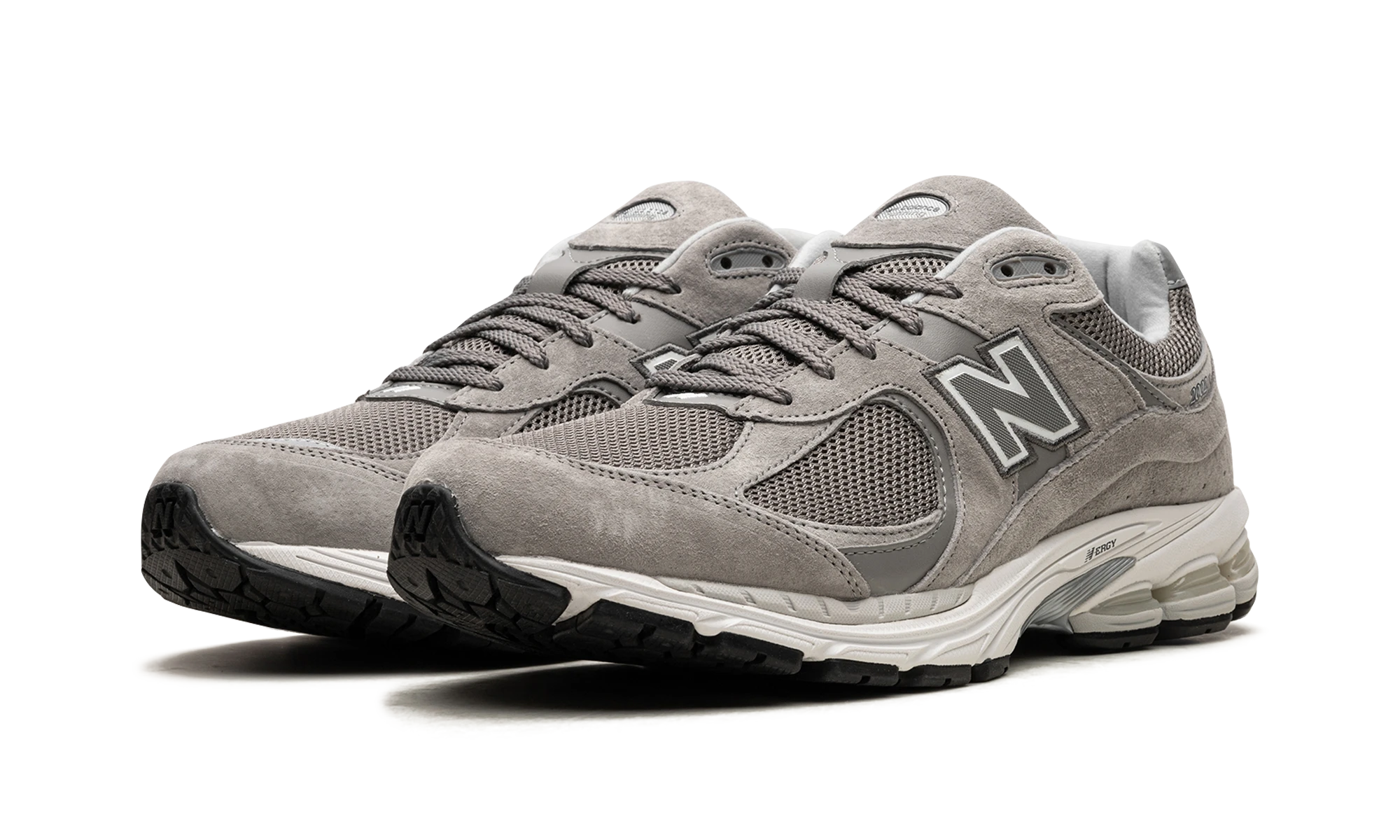 Detail of the inner side of the sneaker New Balance 2002R Grey White (M2002RJM) gris et blanc.