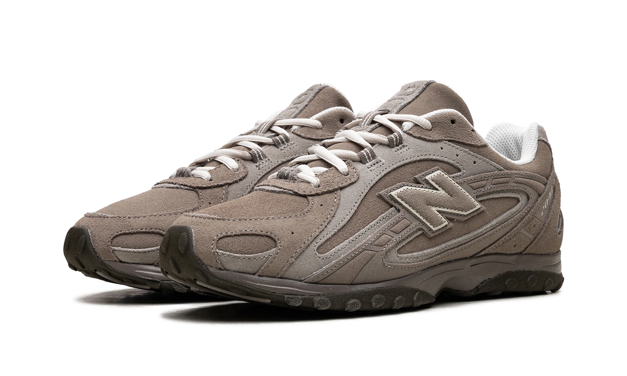 Detail of the inner side of the sneaker New Balance 204L Mushroom Arid Stone (U204LMMA) beige et gris.