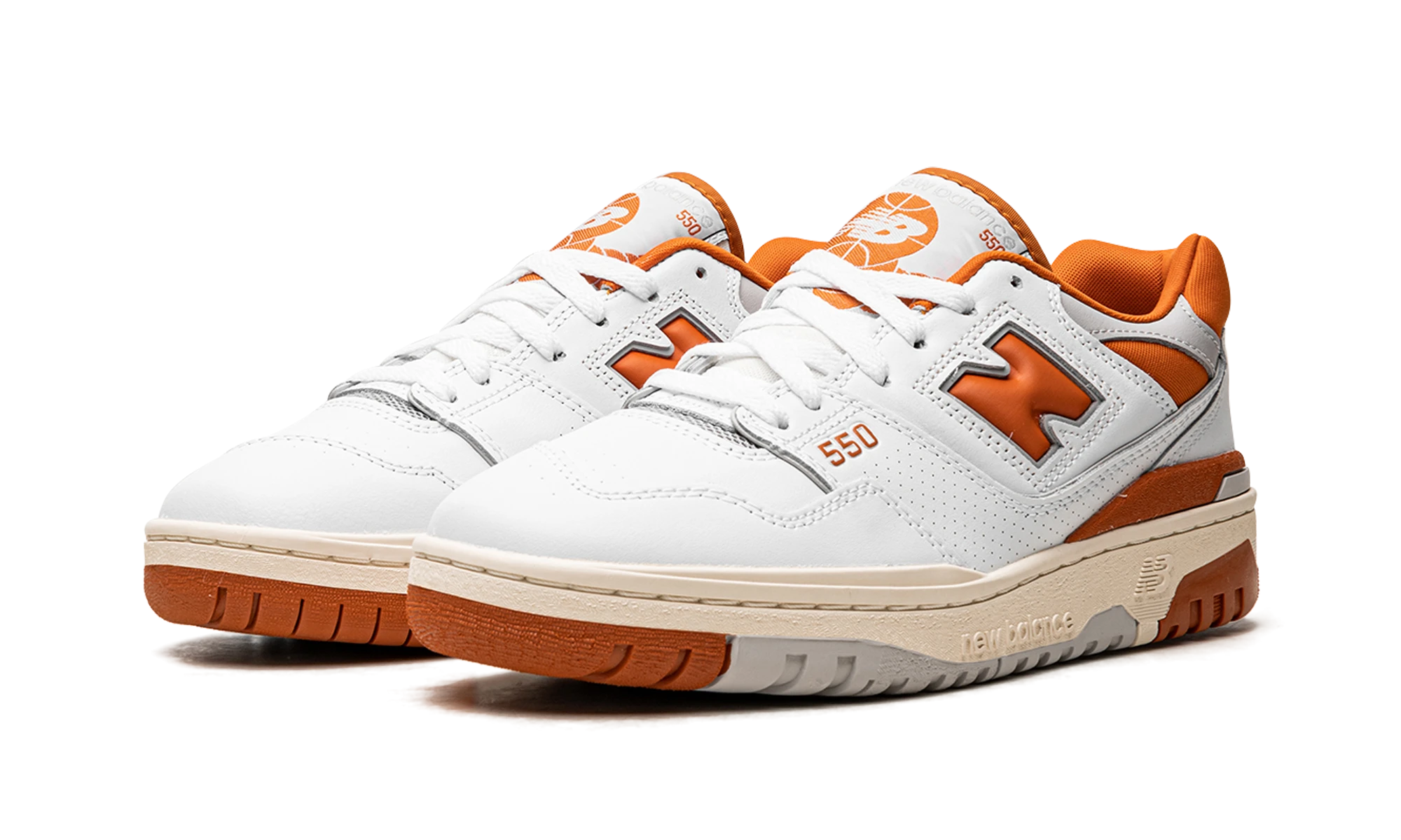 Detail of the inner side of the sneaker New Balance 550 size? College Pack (BB550SIZ) blanc et orange.
