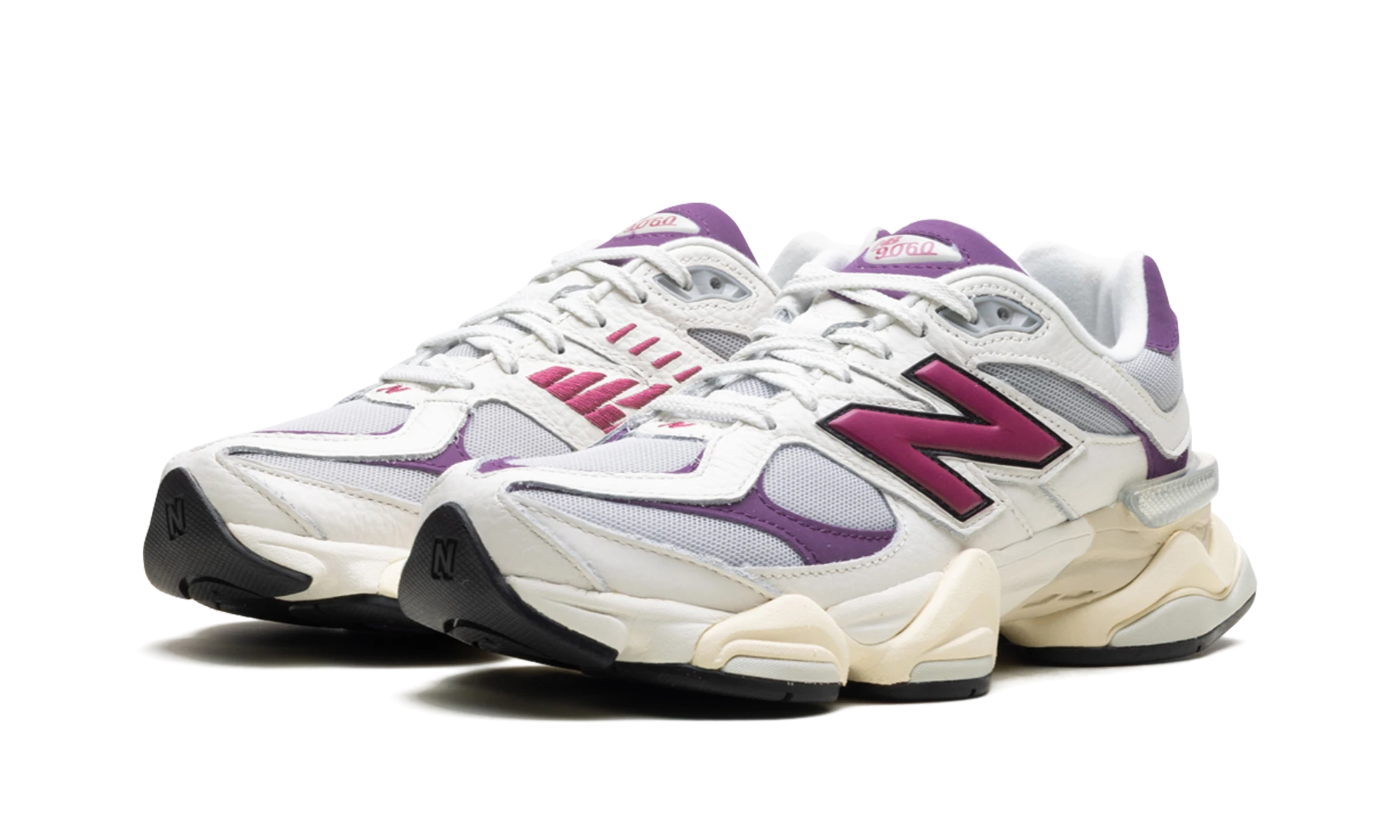 Detail van de binnenkant van de sneaker New Balance 9060 Magenta (U9060ESC) blanc, rose et violet.