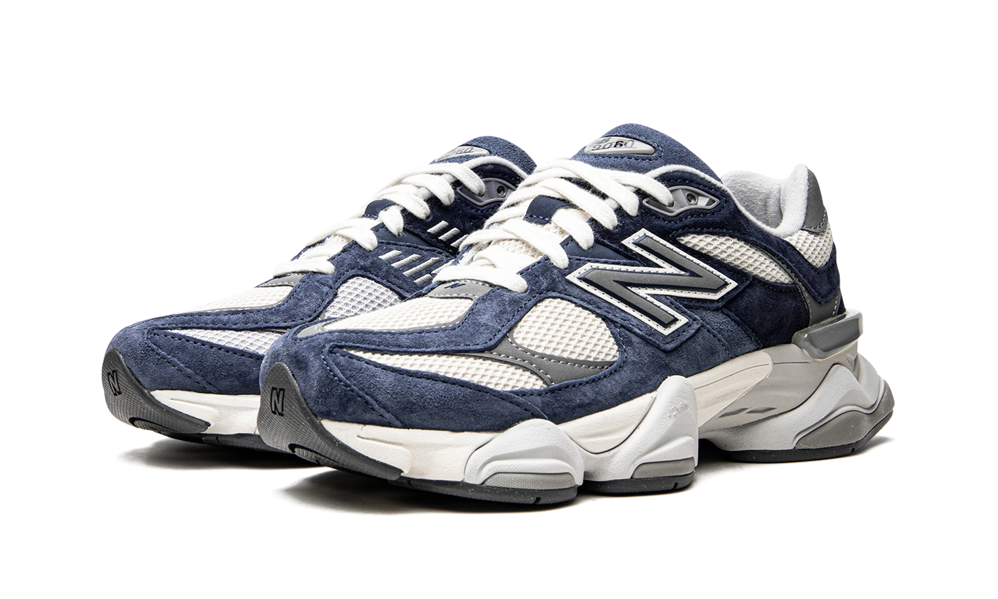 Detail van de binnenkant van de sneaker New Balance 9060 Natural Indigo (U9060IND) bleu et beige.