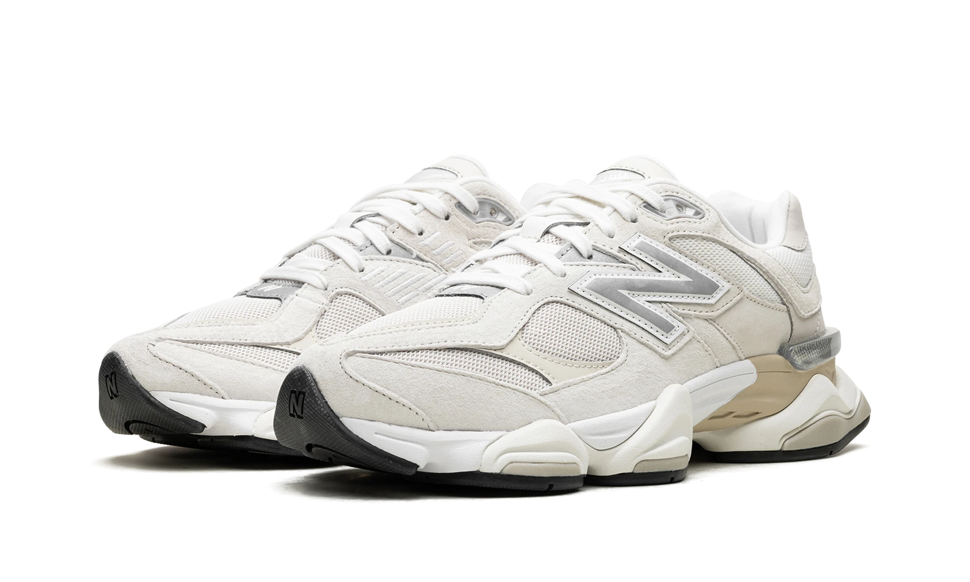 Detail van de binnenkant van de sneaker New Balance 9060 Sea Salt Moonbeam (U9060WHT) blanc et argent.