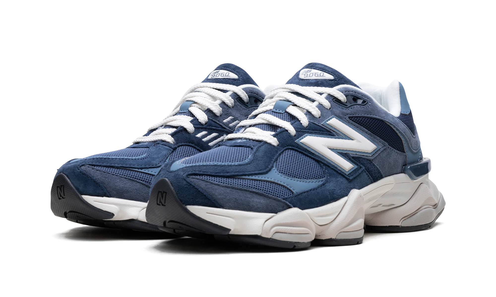Detail van de binnenkant van de sneaker New Balance 9060 Vintage Indigo Heron Blue (U9060EEF) bleu.