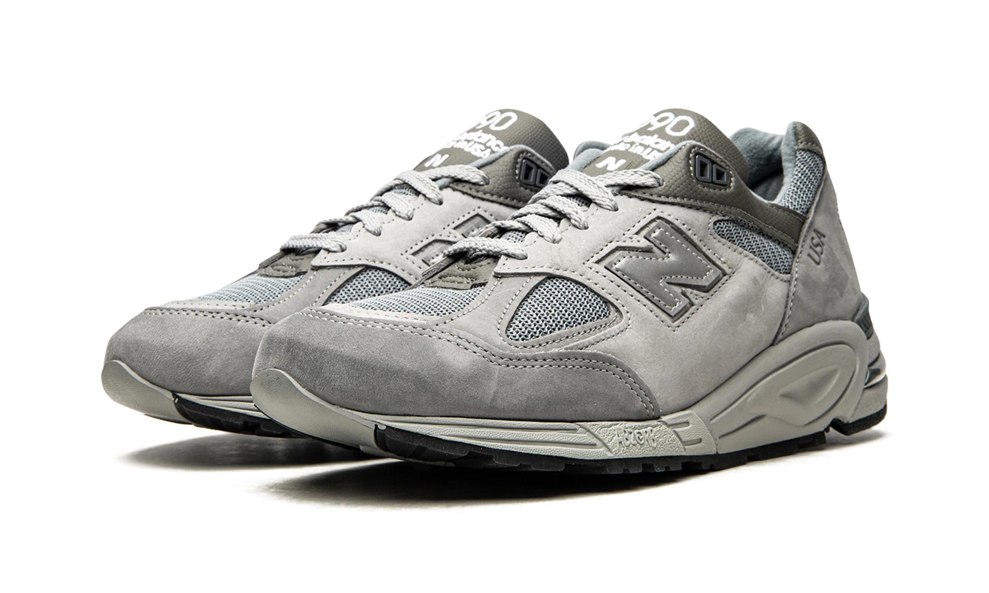 Detail of the inner side of the sneaker New Balance 990v2 WTAPS (M990WT2) gris et vert.