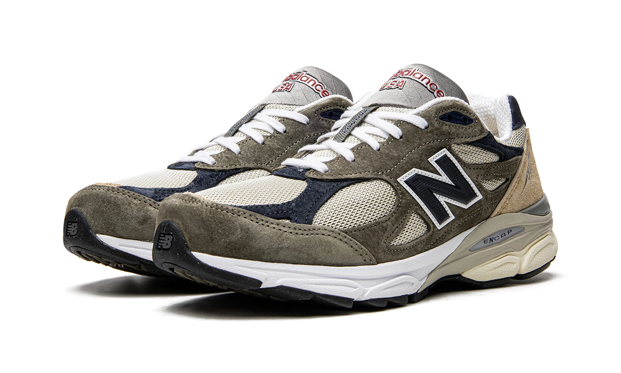 Detail of the inner side of the sneaker New Balance 990v3 MiUSA Grey Blue Olive (M990TO3) gris, bleu et vert.