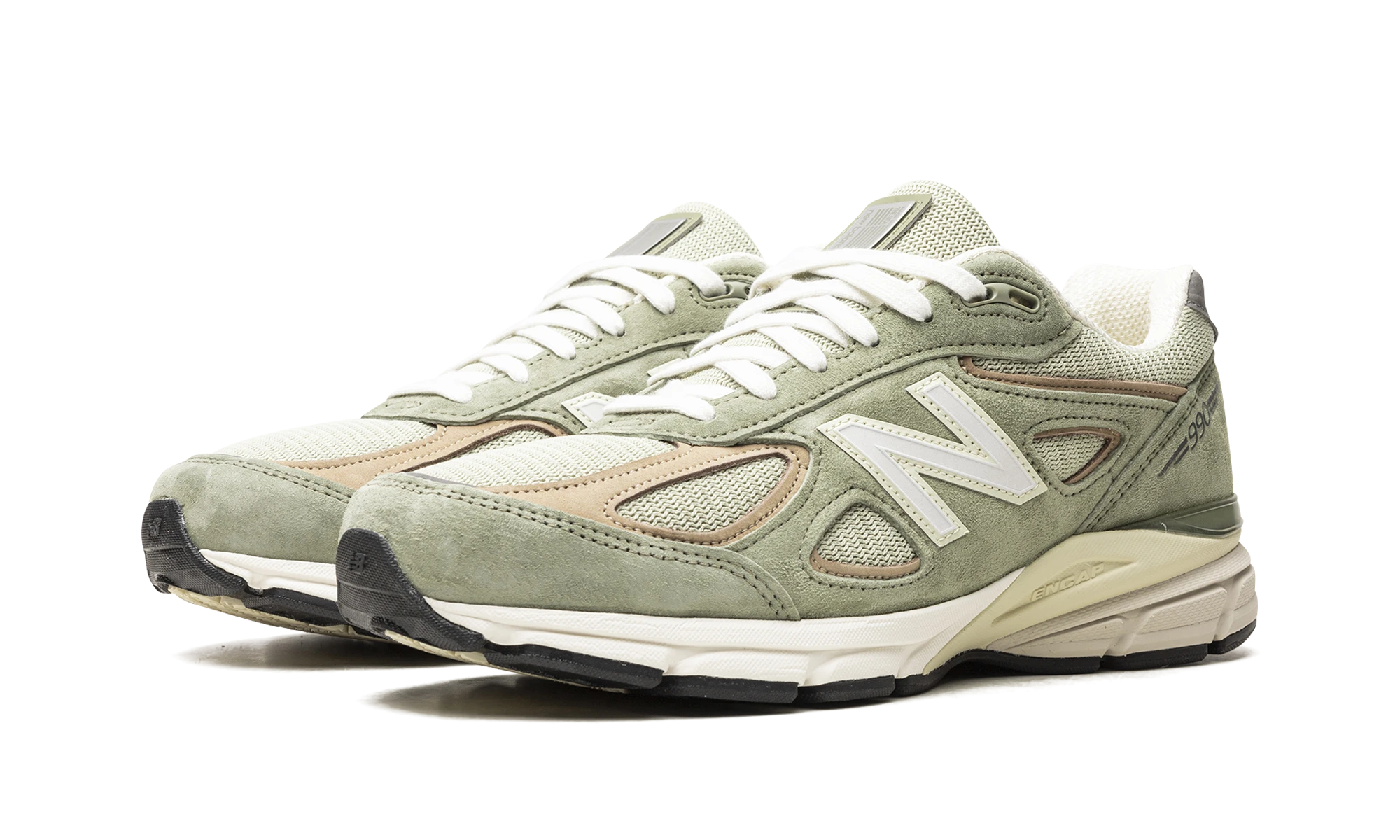 Detail of the inner side of the sneaker New Balance 990v4 MiUSA Teddy Santis Olive Incense (U990GT4) vert.