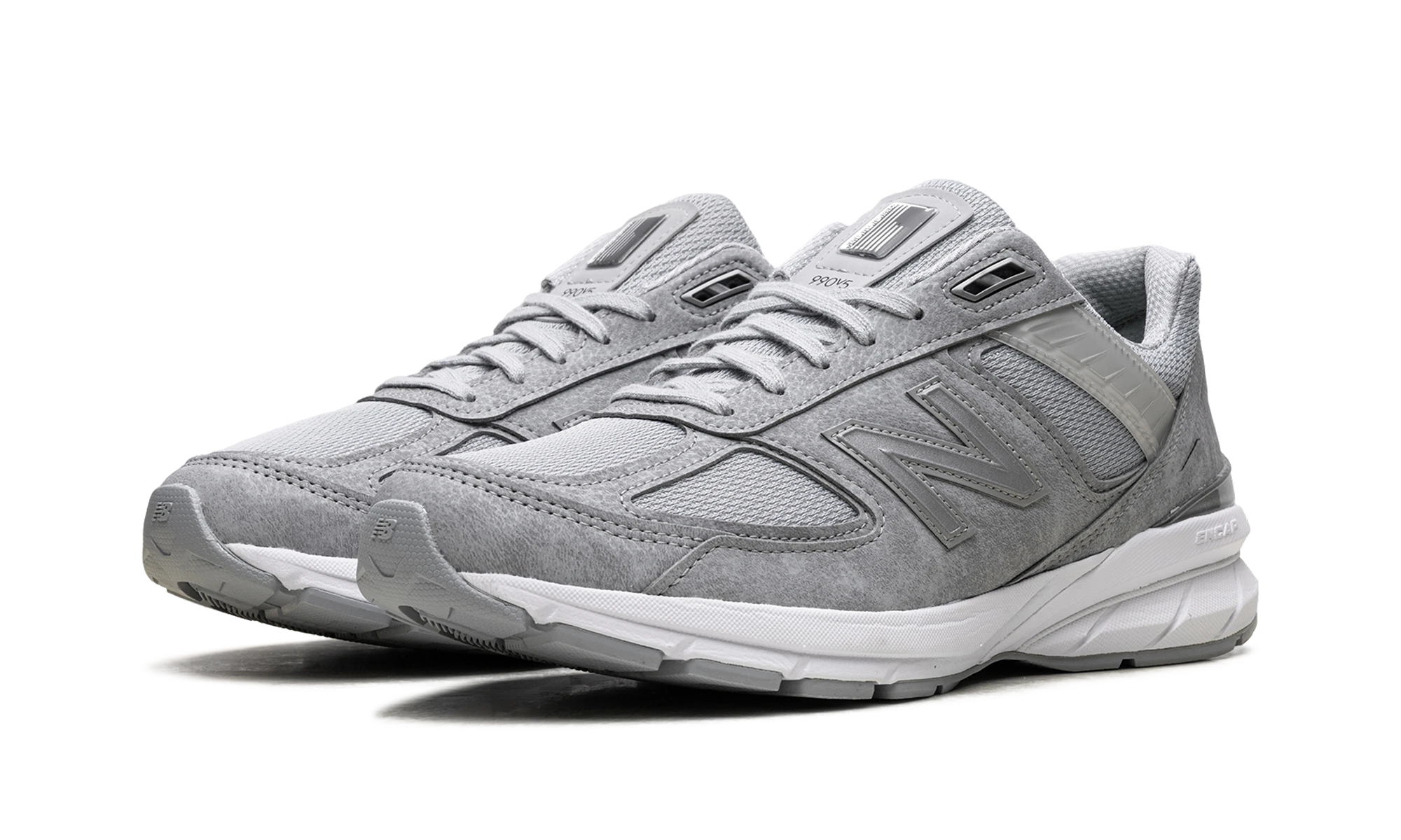 Detail of the inner side of the sneaker New Balance 990v5 Grey White (M990JS5) gris et blanc.