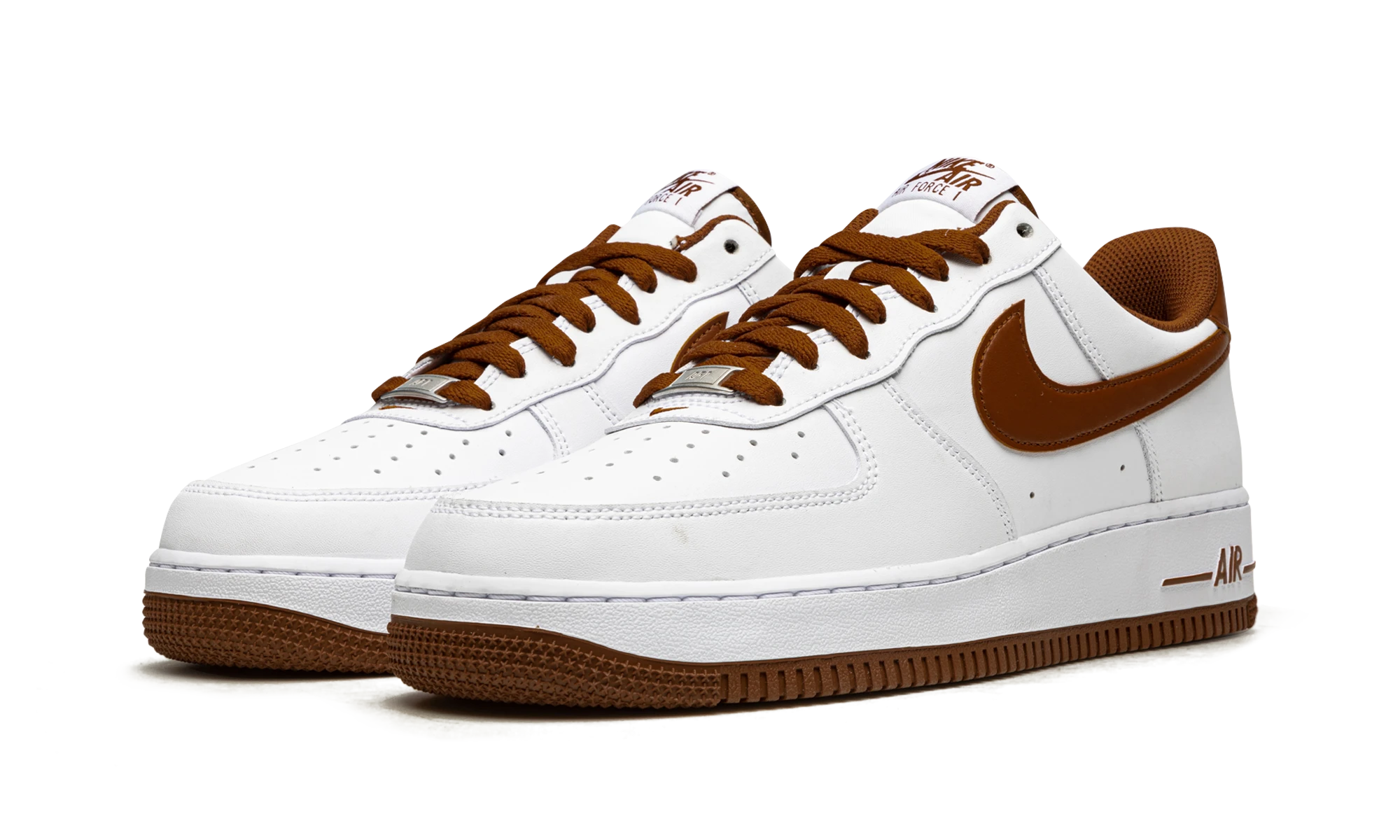 Детайл на вътрешната страна на маратонка Nike Air Force 1 Low '07 Pecan (DH7561-100) blanc.