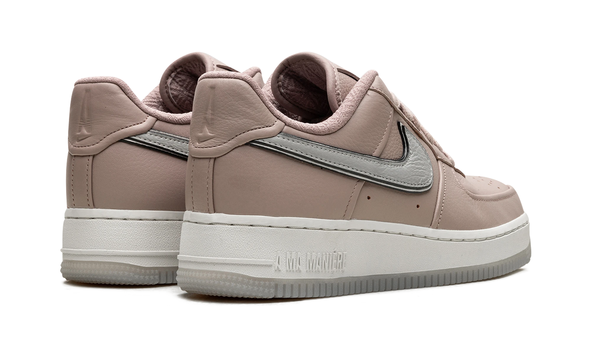 cipők Nike Air Force 1 Low SP A Ma Maniére While You Were Sleeping (HF4084-200) pár – vadonatúj és hiteles eredeti dobozzal.