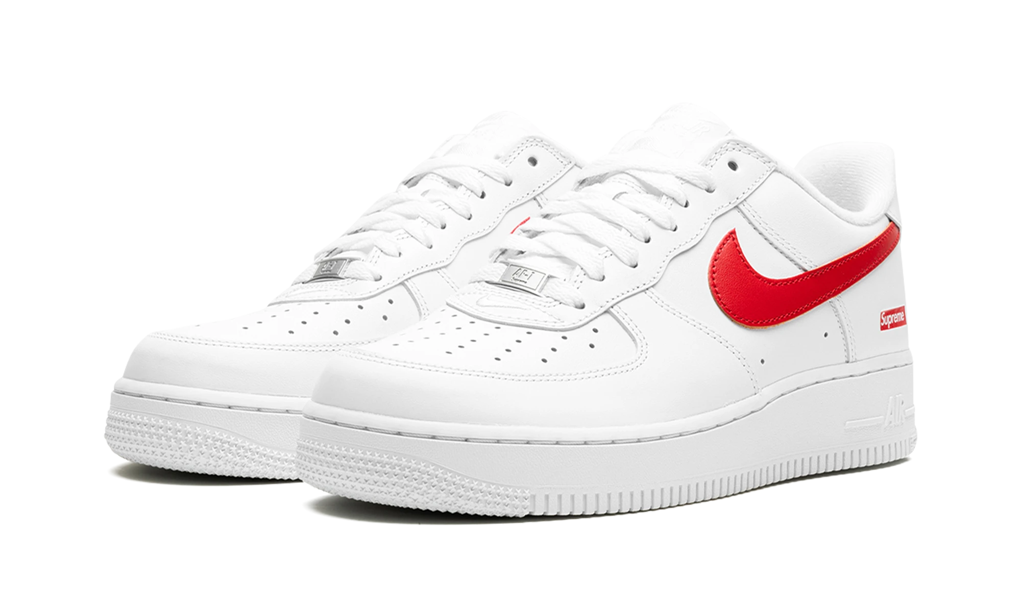 Nike Air Force 1 Low "Supreme Shanghai" (CU9225-101), orijinal kutusuyla eşleştirin. Fransa, Belçika, Lüksemburg, İsviçre ve Monako'daki MNR Spor Ayakkabılarında mevcuttur, ücretsiz teslimat.