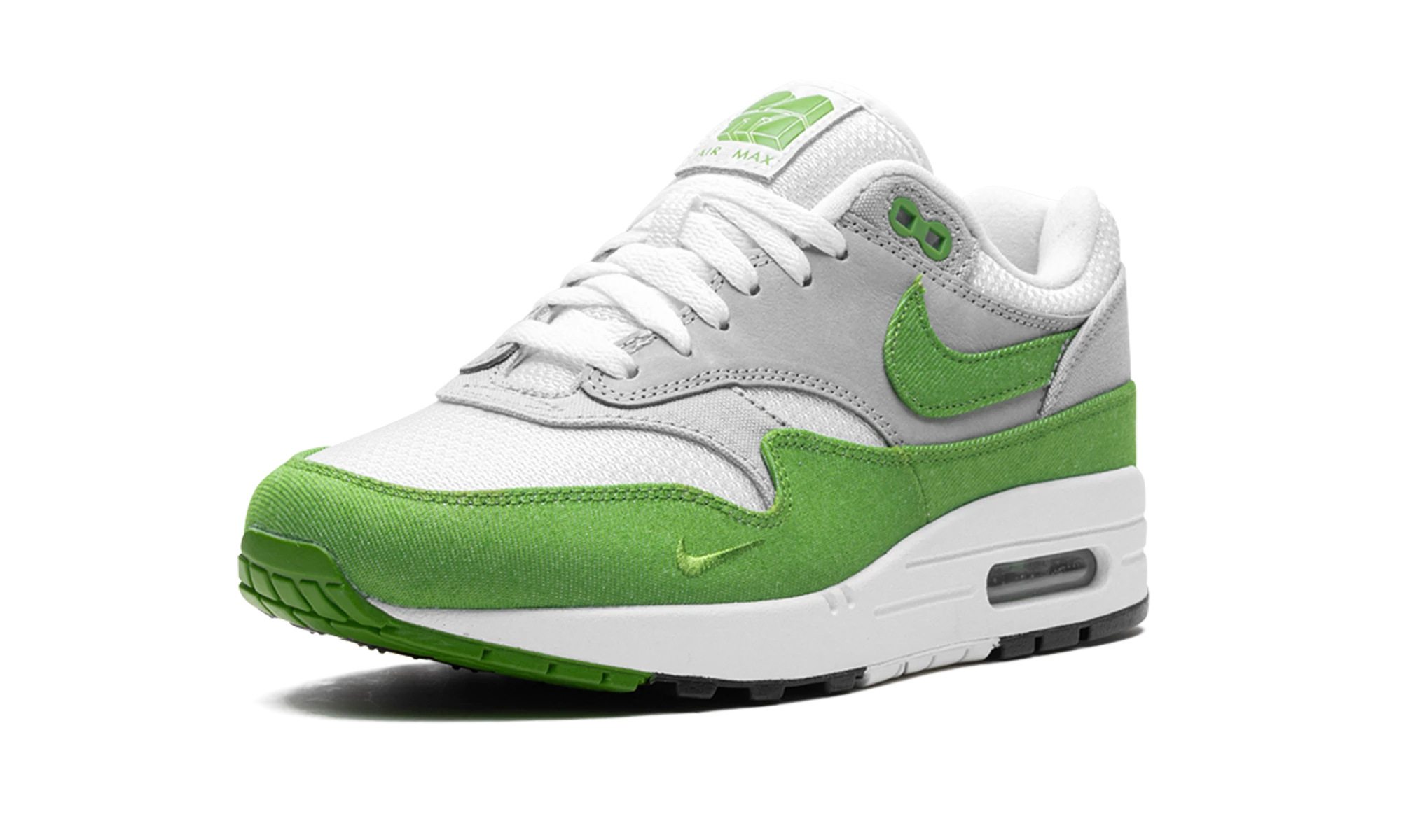 Vue arrière de la paire de sneakers Nike Air Max 1 Patta 20th Anniversary Chlorophyll neuve et authentique.