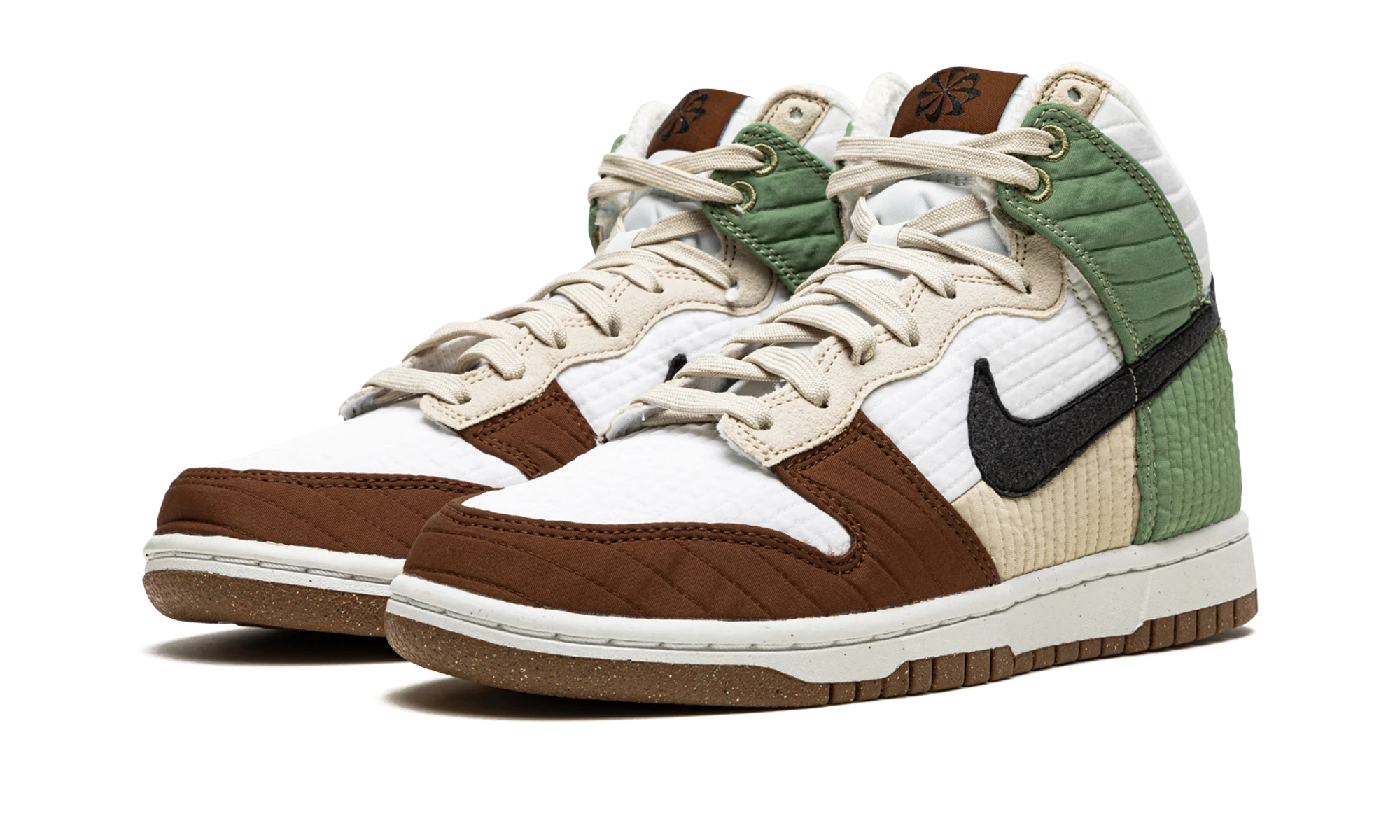 Detaliu al părții interioare a sneaker Nike Dunk High Next Nature Summit White (DN9909-100) blanc, noir et vert.