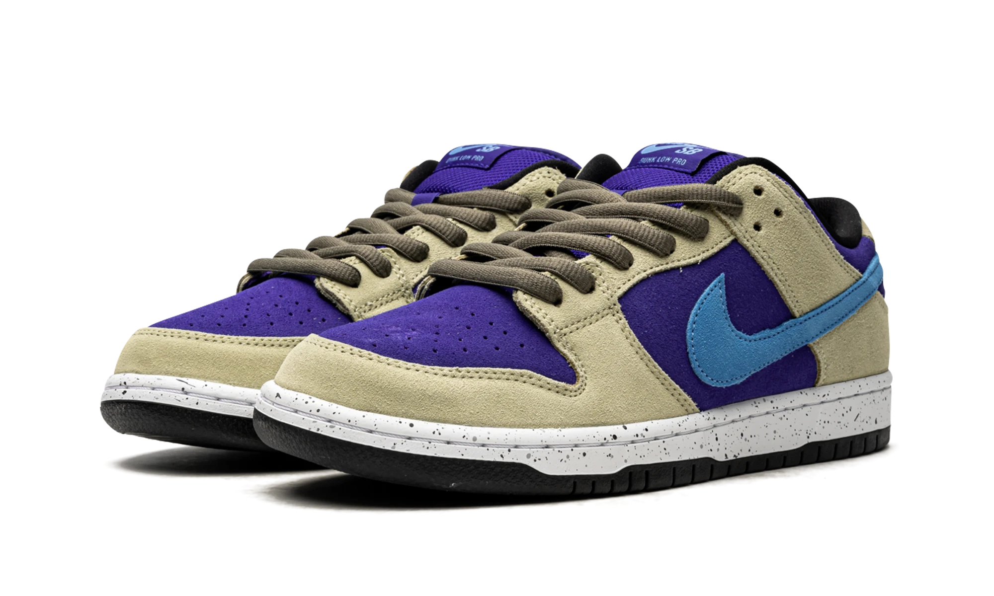Nike SB Dunk Low ACG Celadon (BQ6817-301) - front view