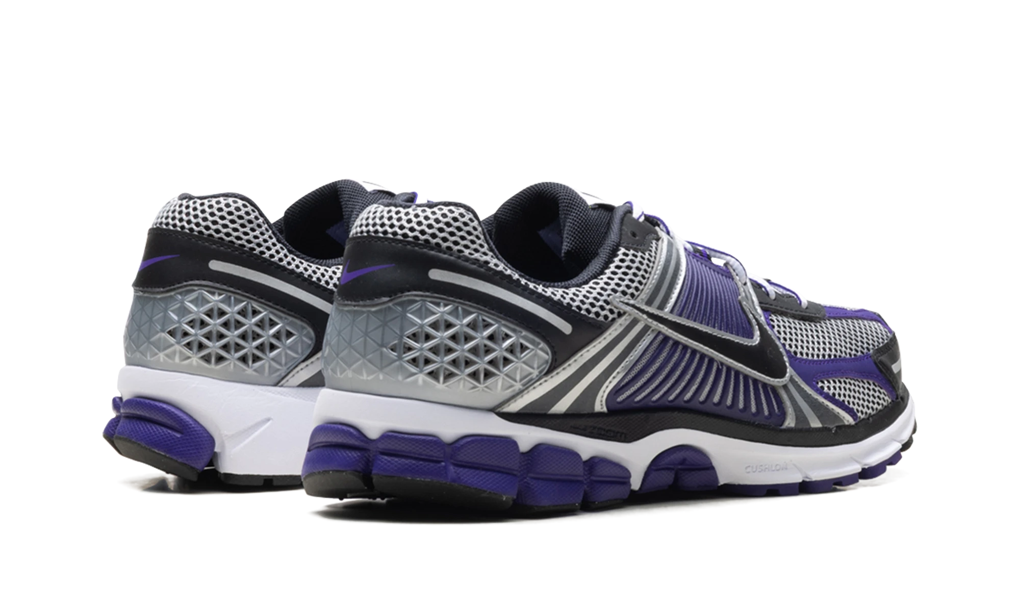 Par superge Nike Zoom Vomero 5 Metallic Silver Court Purple (IM2220-095) – novih in pristnih z originalno škatlo.