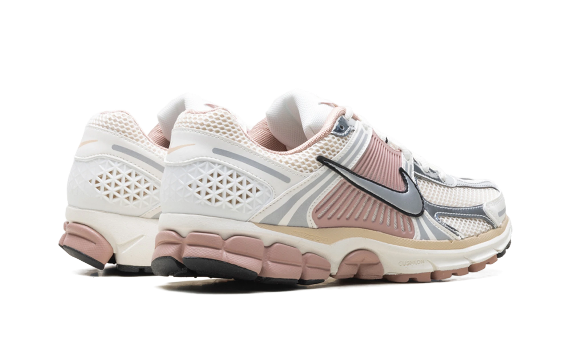 Par superge Nike Zoom Vomero 5 Sail Particle Pink (HF1877-102) – novih in pristnih z originalno škatlo.